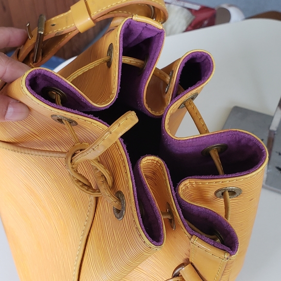 louis vuitton noe petit shoulder bag - Picture 7 of 8